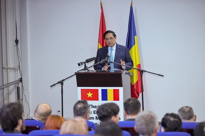 Thủ tướng Chính phủ Việt Nam đến Hungary và Romania