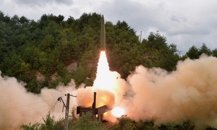 Triều Tiên phóng tên lửa đạn đạo ra biển Nhật Bản