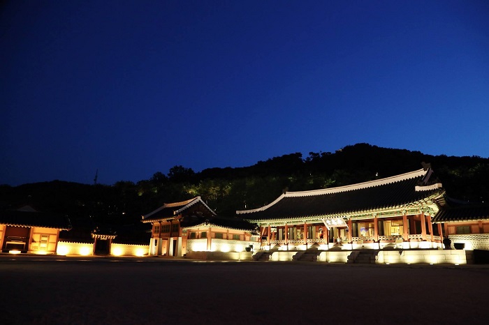 Ngắm nhìn cung điện cổ kính Hwaseong Haenggung, Hàn Quốc