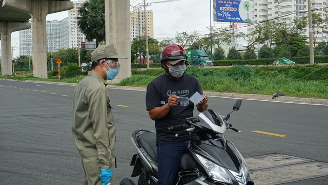 TP.HCM: Những đối tượng nào được phép ra đường sau 0h ngày 23/8